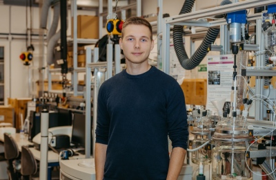 Drei Studierende beim einjährigen Jubiläum von Biba (c) Yannick Gieser Drei Studierende beim einjährigen Jubiläum von Biba (c) Yannick Gieser