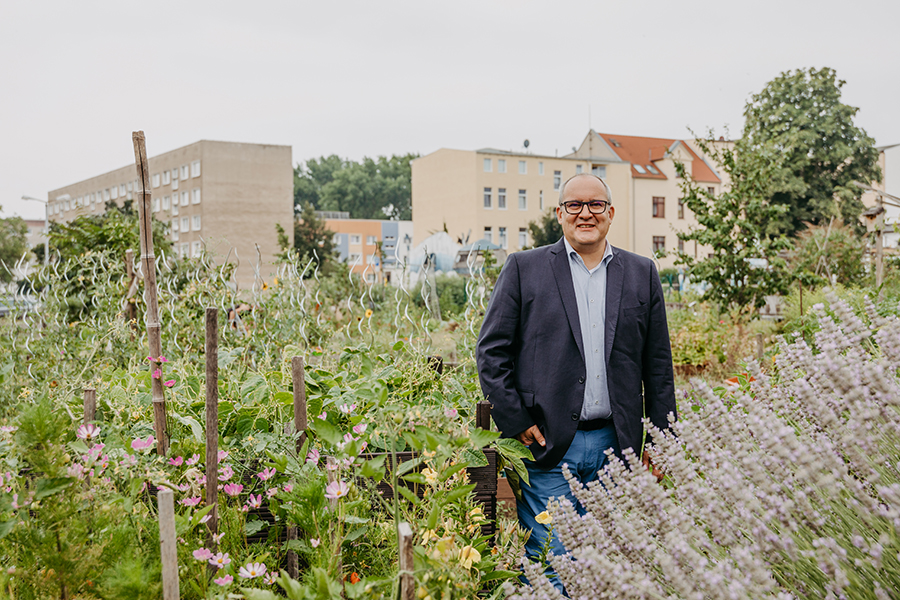 Portrait Prof Böcher Jana Dünnhaupt Uni Magdeburg