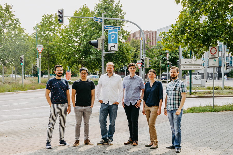 Stephan Sorgatz, Do Duc Le, Sebastian Sager, Maximilian Merkert, Johanna Bethge, Anton Savchenko. Foto: Jana Dünnhaupt