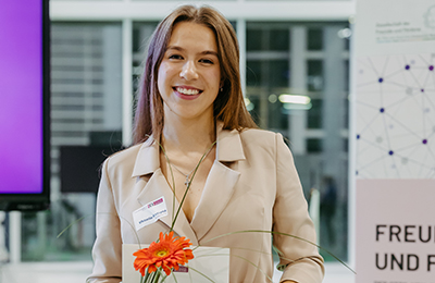 Daad Preisträgerin Portrait (c) Jana Dünnhaupt Uni Magdeburg