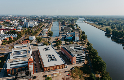 Luftaufnahme vom Wissenschaftshafen (Foto: Jana Dünnhaupt / Uni Magdeburg)